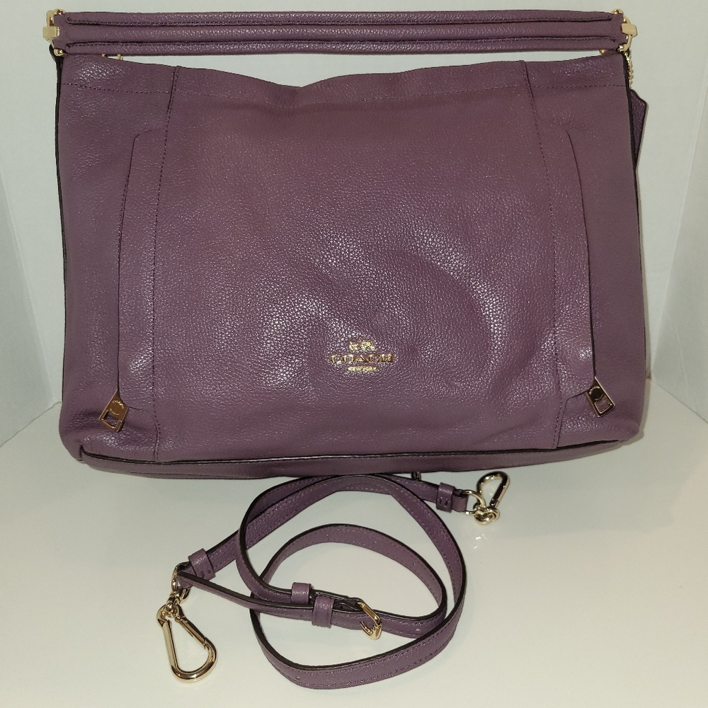 EUC COACH Scout Hobo Pebble Leather - Purple